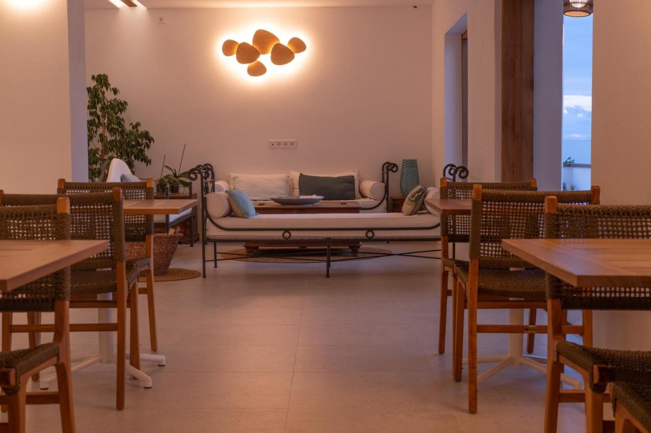 Hostal Aigua Clara Плая Мигхорн Екстериор снимка
