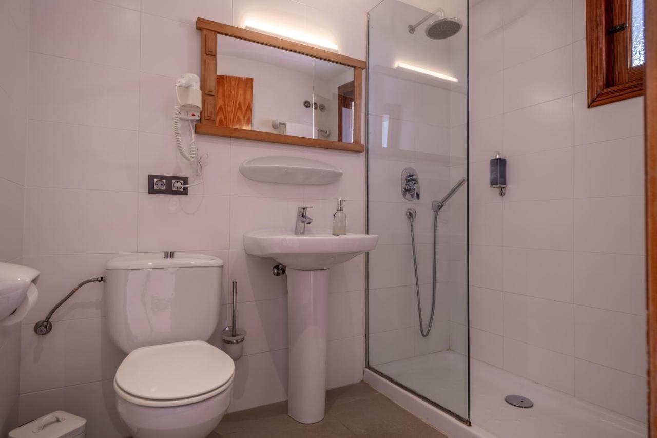 Hostal Aigua Clara Плая Мигхорн Екстериор снимка