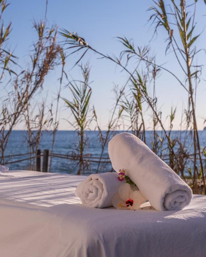 Hostal Aigua Clara Плая Мигхорн Екстериор снимка