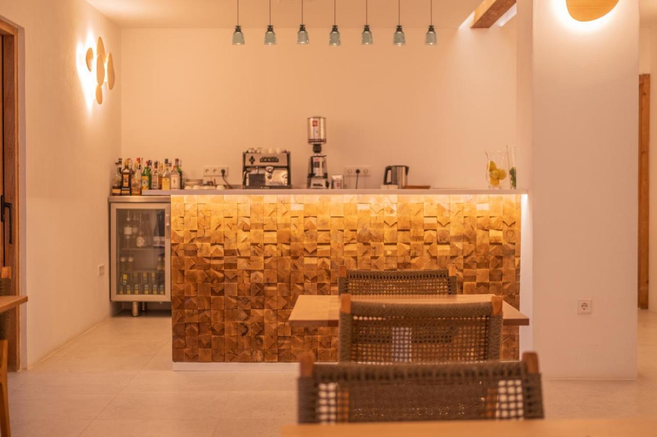 Hostal Aigua Clara Плая Мигхорн Екстериор снимка
